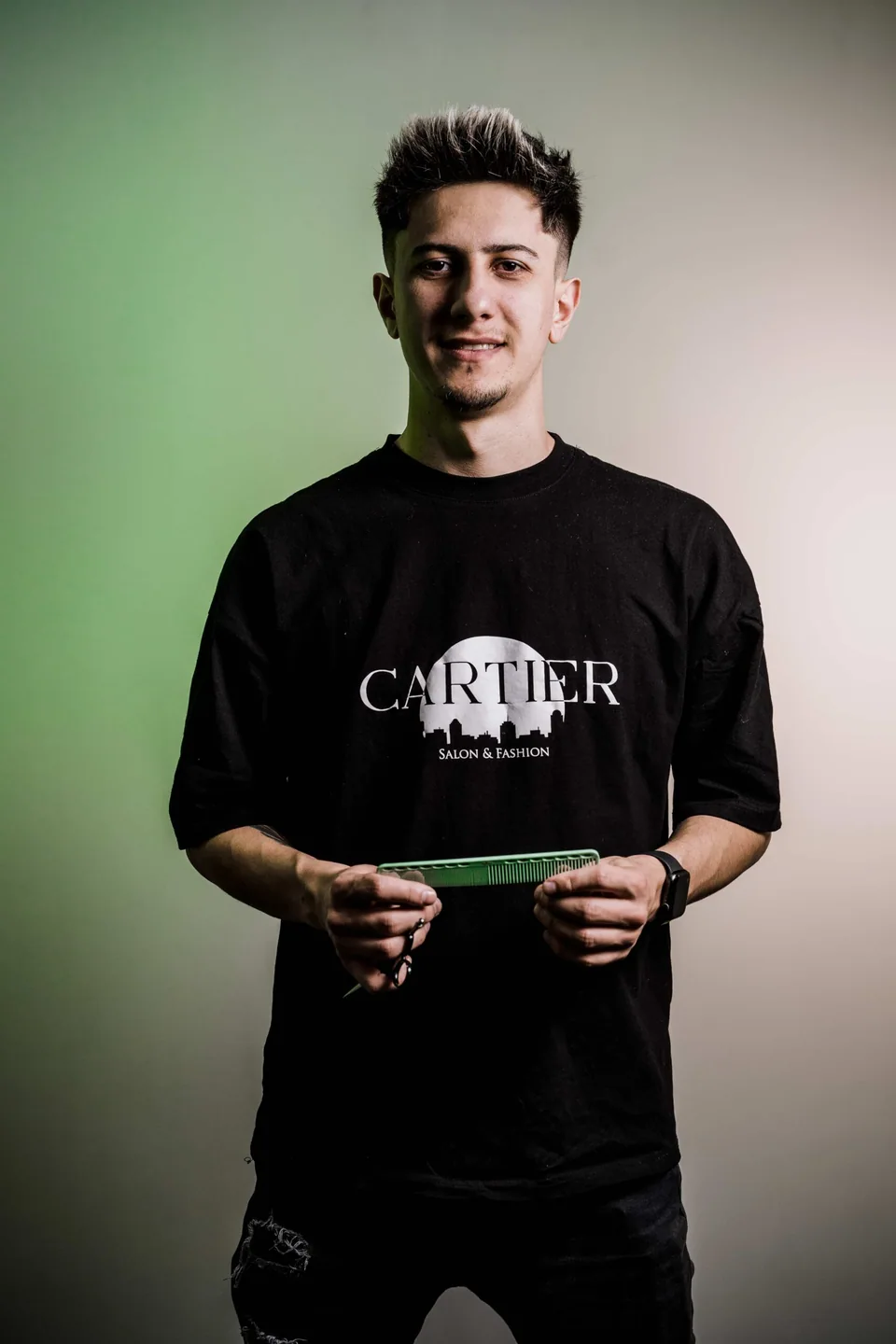 Mihai Mareș, Senior Hairstylist la Homies Studio